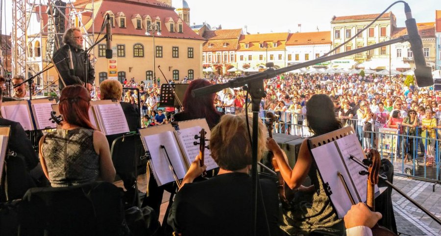 Foto Concerte în aer liber