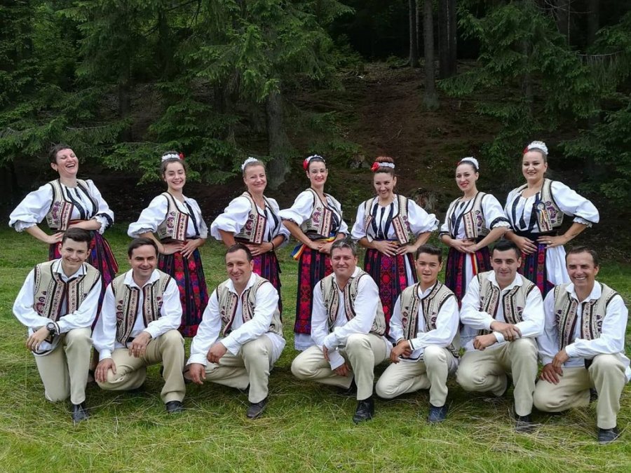 Prima ediție a Festivalului de folclor „Datina Junilor” este organizată sâmbătă, la Centrul Cultural Covasna