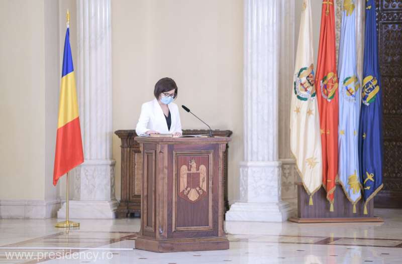 Ioana Mihăilă, noul ministru al Sănătăţii, a depus jurământul de învestire în funcţie