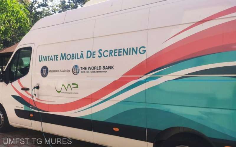 Caravana mobilă pentru screeningul cancerului de col uterin ajunge în localitatea Cernat