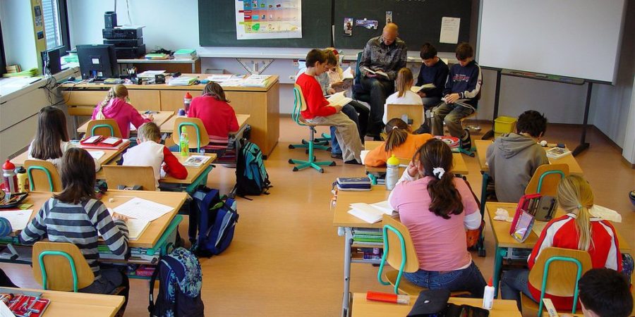 230 de unități de învățământ covăsnene, în „scenariul 1”, în perioada 17-21 mai 2021