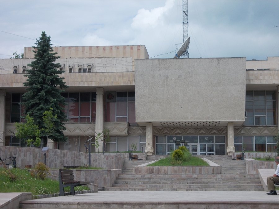 Primarul municipiului Sfântu Gheorghe: Preluarea Casei de Cultură a Sindicatelor, în primele trei locuri pe lista de priorităţi