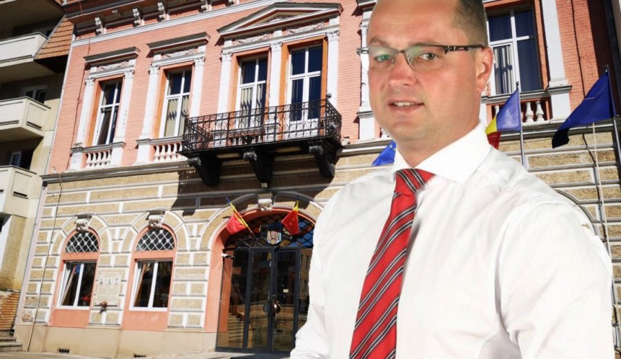 UDMR îl susţine pe subprefectul Cosmin Boricean pentru ocuparea funcţiei de prefect