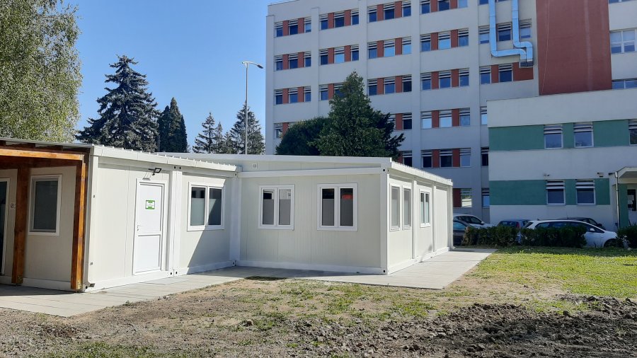 Clădire modulară pentru triaj şi urgenţe COVID-19, la Spitalul Judeţean din Sfântu Gheorghe