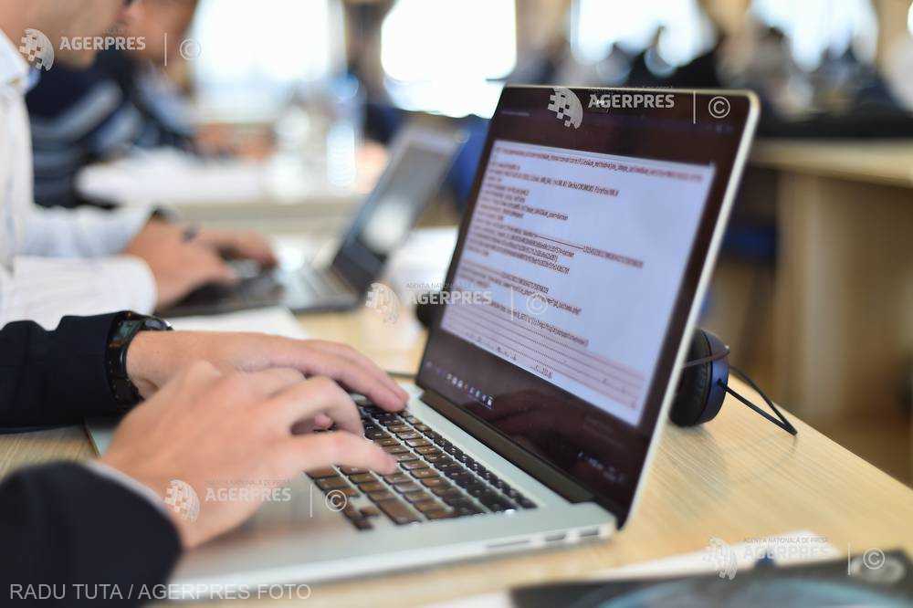 Sorin Cîmpeanu: Avem probleme cu conexiunea la internet pentru predarea online