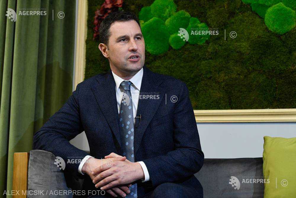 INTERVIU Ministrul Mediului: Trebuie să ne asumăm că non-intervenţia la populaţia de urs va genera probleme uriaşe; a face nimic nu e o soluţie