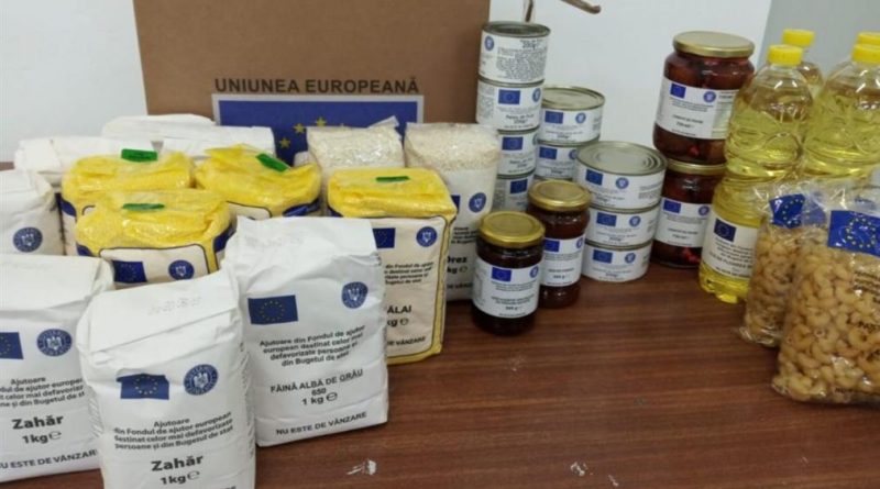 Aproape 500 de pachete cu produse alimentare, distribuite persoanelor defavorizate din Întorsura Buzăului