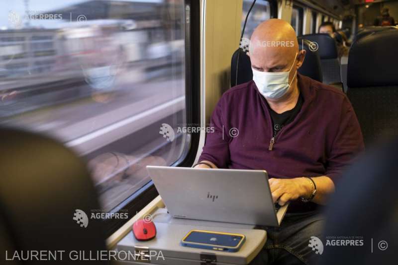 Freelancerii vor contribui cu aproape 45% la veniturile generate din piaţa muncii în UE (asociaţie)