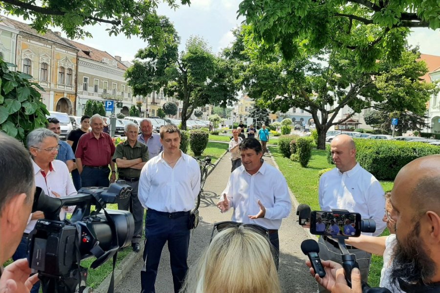 AUR face apel la toate forțele politice din România să condamne public terorismul și să se delimiteze de toate persoanele implicate, în prezent sau trecut, în activități teroriste