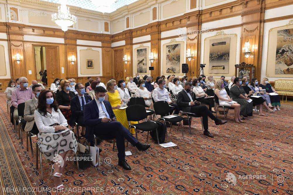 Orban: Învăţământul dual este o necesitate absolută pentru refacerea învăţământului tehnic şi profesional