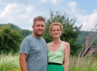 De vorbă cu Alex și Emilia Leu din Voineștii Covasnei,  despre pasiuni, experimente, sănătate și puterea vindecătoare a naturii