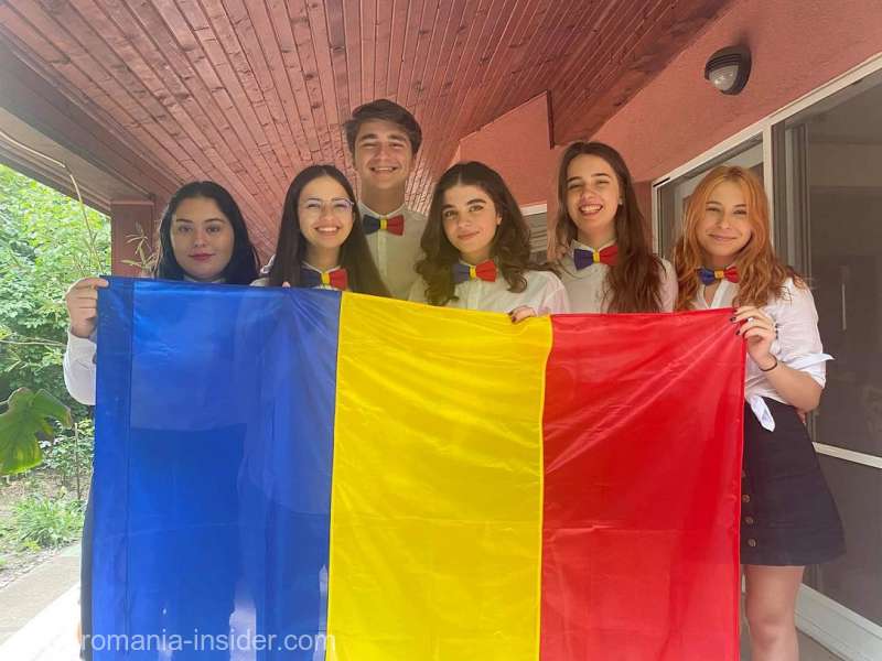 Echipa României – performanţă istorică la Campionatul Mondial de Dezbateri pentru Elevi