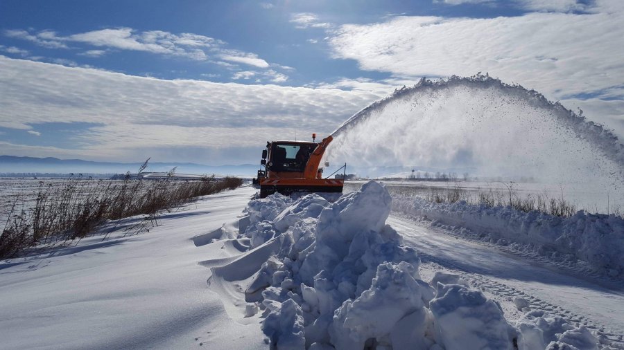 Întreţinerea drumurilor judeţene pe timpul iernii, estimată la peste 7 milioane de lei