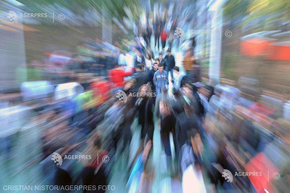 Studiu: 57% dintre tineri vor să facă schimbări majore în stilul lor de viaţă pentru a salva planeta