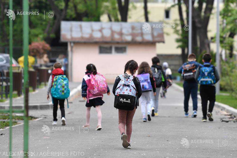 ISJ Covasna: Testele antigen vor fi făcute acasă; excepţie fac două şcoli