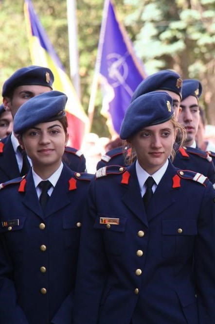 A început înscrierea candidaților pentru admiterea în colegiile naționale militare