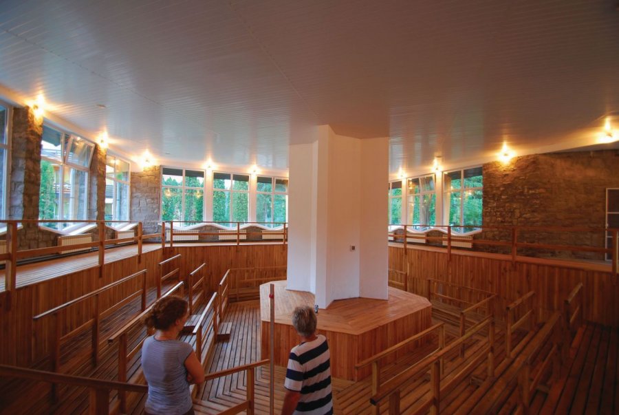 Numărul turiștilor din Județul Covasna a ajuns în 2021 la nivelul înregistrat înaintea pandemiei