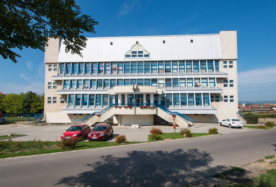 Piscina din Sfântu Gheorghe va fi reabilitată
