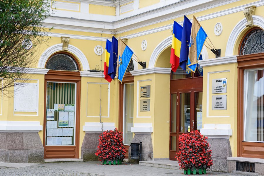 Noi reguli pentru accesul în instituţiile Primăriei Sfântu Gheorghe