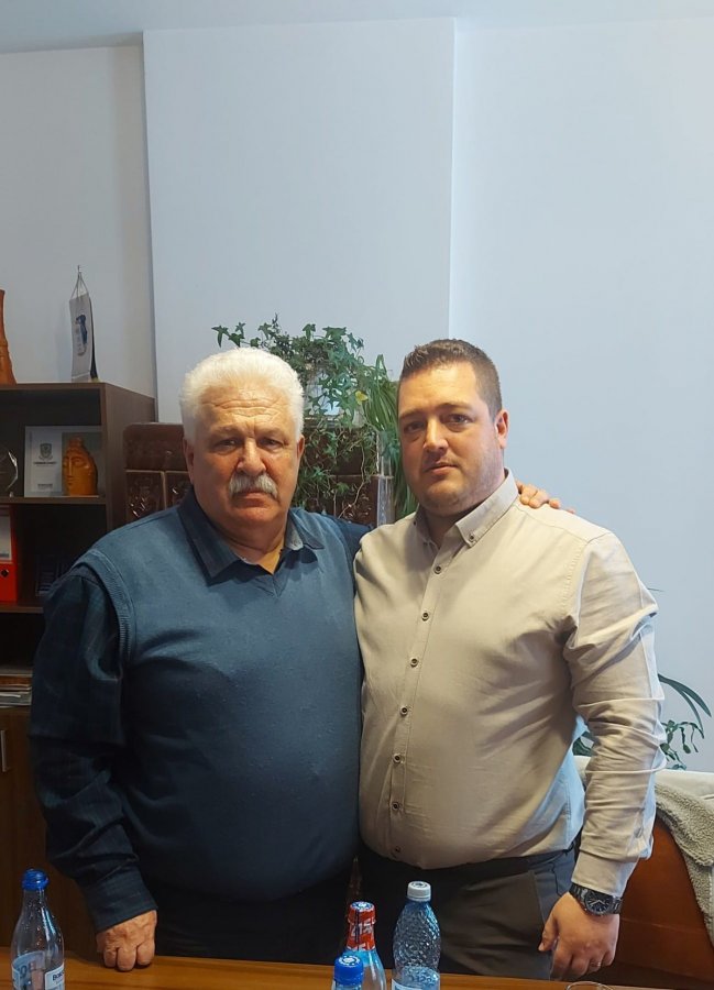 Locuitorii comunei Valea Mare au donat aproape 10.000 de lei familiilor sinistrate din Comandău