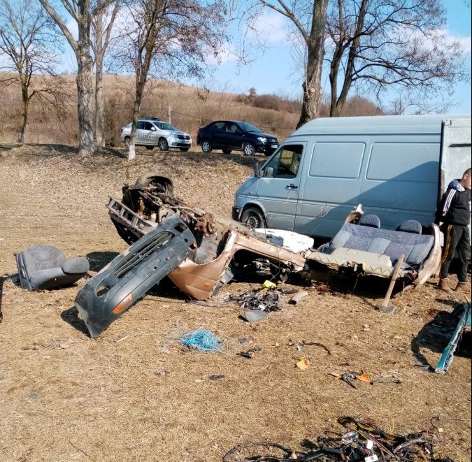 Garda de Mediu a amendat cu 2.000 de lei o persoană care dezmembra ilegal autovehicule