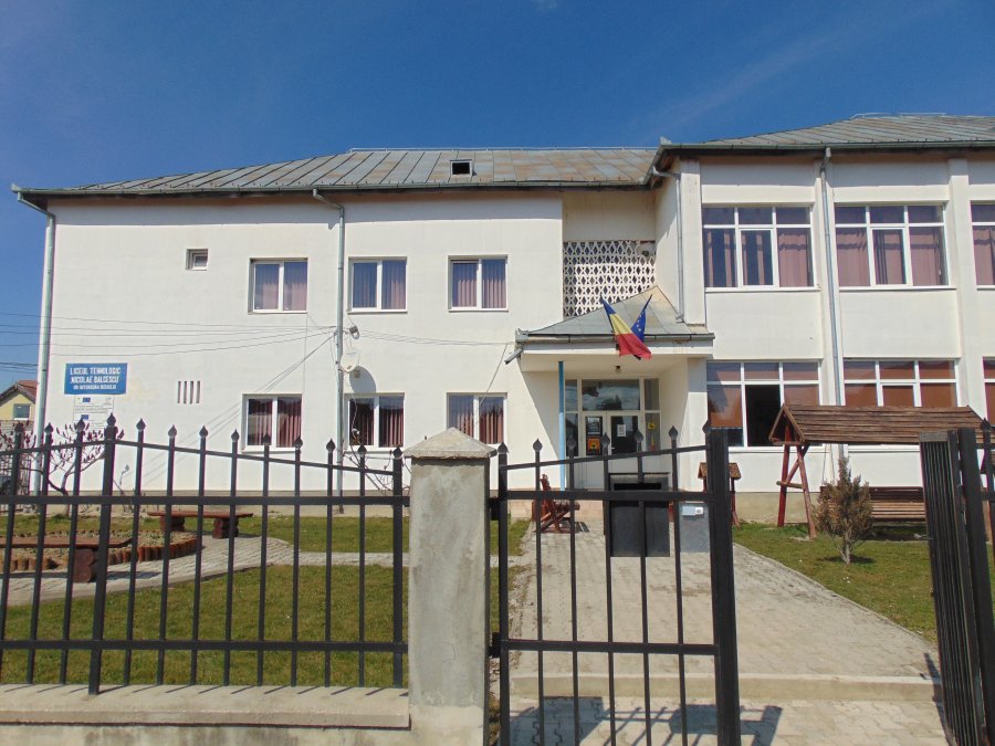 Liceul Tehnologic „Nicolae Bălcescu” din Întorsura Buzăului a făcut publică oferta de școlarizare pentru anul 2022-2023