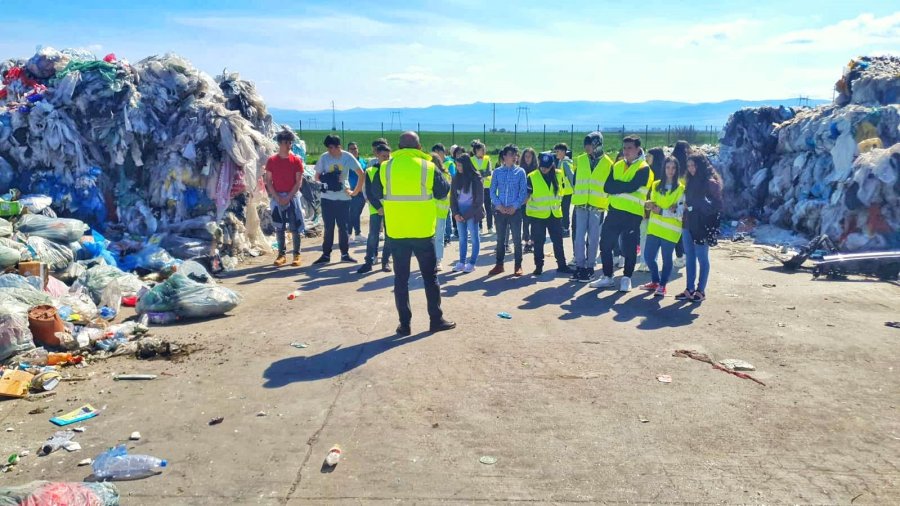 Premiu de 5000 de lei pentru un Barcani curat