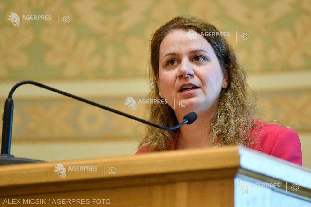 Ligia Deca: Alfabetizarea funcţională a elevilor trebuie asociată şi componentei de alfabetizare social