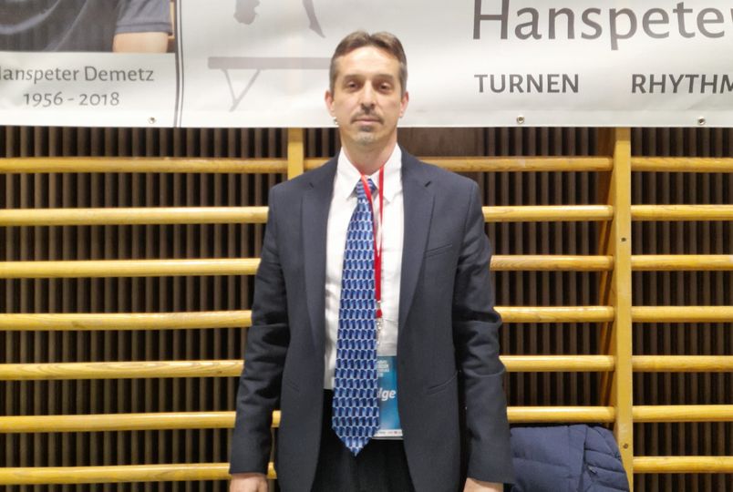 Covăsneanul Liviu Botos, arbitru internațional de gimnastică, va reprezenta România la Cupa Mondială de la Varna