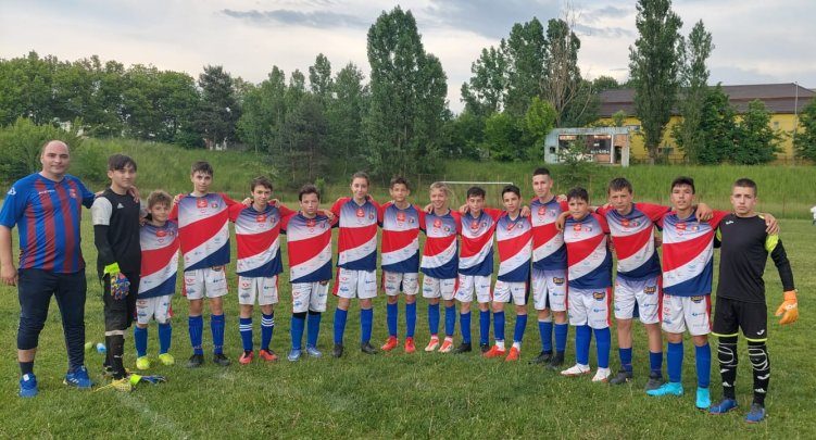 Atletico STEAUA merge la Greece Football Cup