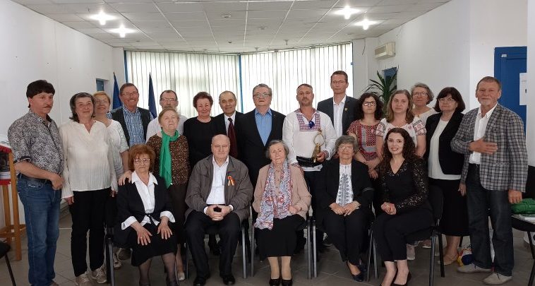 O reușită manifestare cultural-științifică: simpozionul cu tema „Personalități din Depresiunea Întorsurii Buzăului care au contribuit la îmbogățirea patrimoniului cultural local, regional și național”, la Întorsura Buzăului