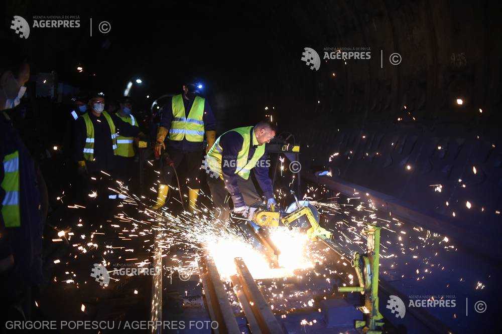 Companiile din România au avut cel mai mic număr de angajaţi în 2021 (studiu)