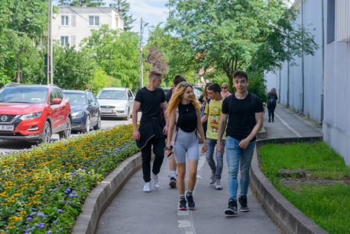 Primăria extinde programul de învățare a limbilor română şi maghiară