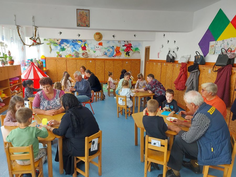 Nimeni nu poate face pentru copilași ceea ce fac bunicii!