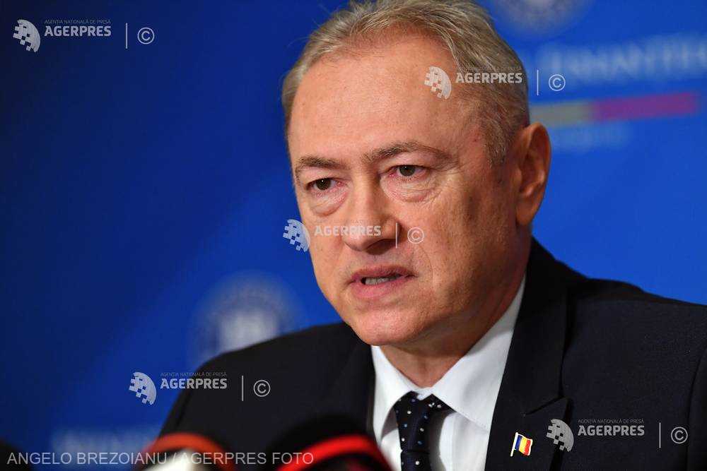 Heiuş (ANAF): Angajaţii de la stat nu mai trebuie plătiţi unitar, ci în funcţie de performanţă