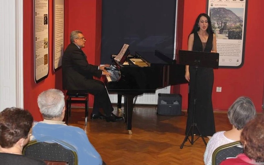 „Recitalul de la ora cinci”