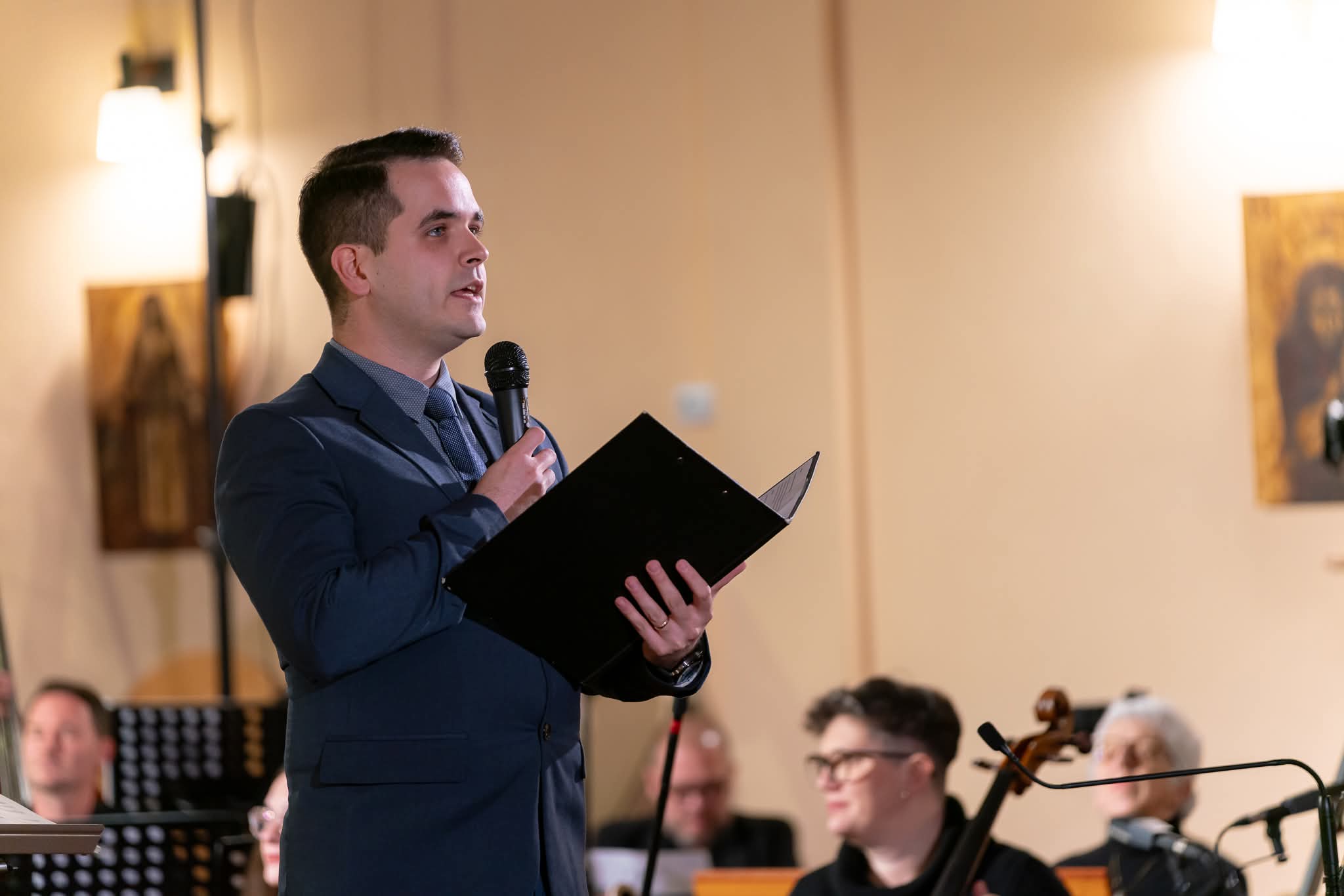 Curiozitatea, creativitatea și dorința de a face bine: portretul unui director format de propria școală:  „Fără disciplină, consecvență, rigurozitate nu poți face performanță!”