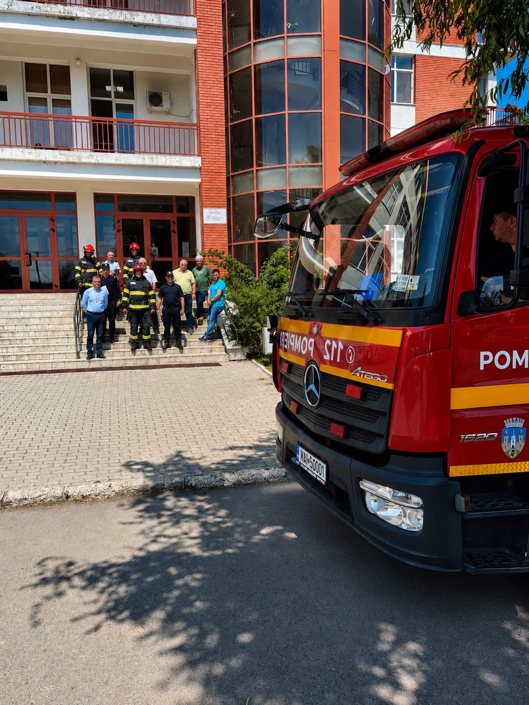 Exercițiu de pregătire privind adăpostirea populației în cazul unui atac aerian